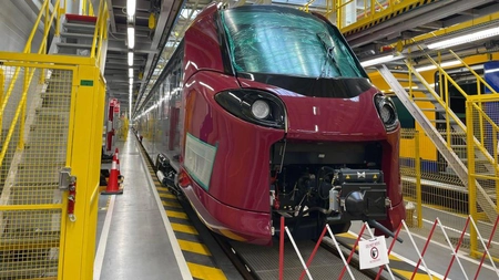 Primul tren nou Alstom va intra în circulație luna viitoare. Prin ce orașe va trece