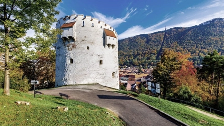 Turnul Alb – unul dintre cele mai importante monumente istorice din Brașov, uitat de majoritatea turiștilor
