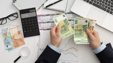 6000 de euro salariu pentru românii care muncesc în această țară! Iată ce locuri de muncă sunt disponibile