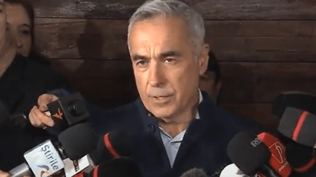 Manipulare în direct. Cum televiziunile încearcă să-i pună pumnul în gură lui Călin Georgescu: „Vladimir Putin răspunde la întrebări!”