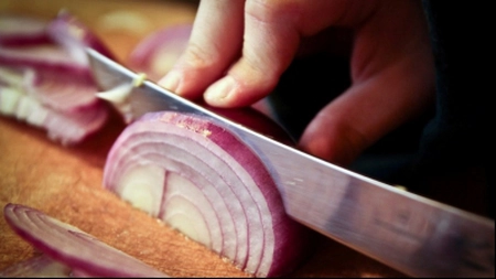 Ce boli vindecă ceapa? Află care sunt beneficiile miraculoase pentru sănătate
