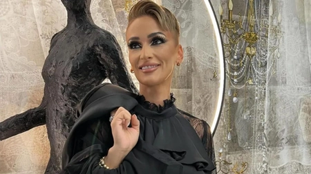 Ce meserie are la bază Gabriela, „Regina Întunericului”. Ea este cea care a organizat funeraliile celebrităților din România