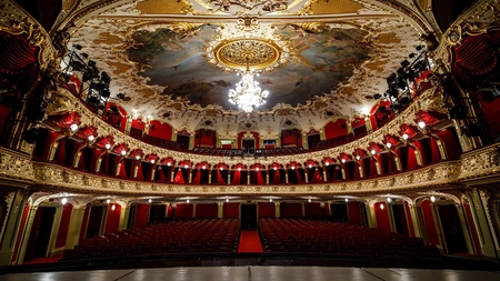 Magia sărbătorilor de iarnă prinde viață pe scena Operei din Iași! A fost stabilit programul artistic pentru luna decembrie