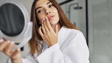 Cât de periculoase sunt de fapt produsele cosmetice coreene? Specialiștii trag un semnal de alarmă