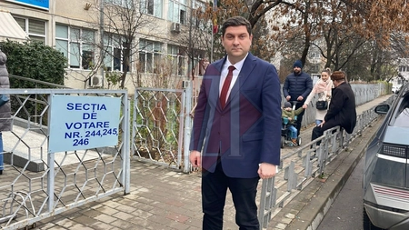 Bogdan Cojocaru, candidat al PSD pentru un loc în Camera Deputaților, a votat la alegerile parlamentare 2024 - LIVE VIDEO