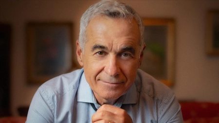 Călin Georgescu se delimitează de declarațiile unui influencer, dar și de două emisiuni de televiziune: „Aflu de la ele că eu sunt problema”