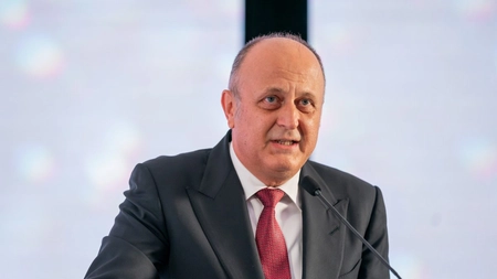Dan Șucu, acționarul majoritar al echipei Rapid, a preluat pachetul majoritar de acțiuni și la clubul italian Genoa