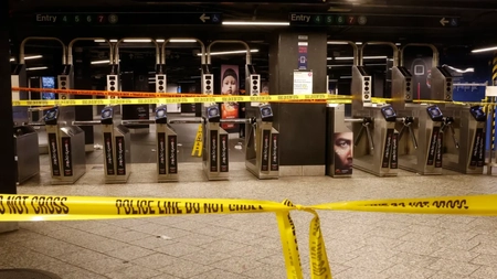 Tragedia de la metrou: Femeia arsă de vie a fost identificată. Atacatorul a fost arestat la șase ore după atac