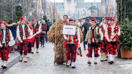 Pasionații de fotografie și de tradiții au ocazia de a-și îmbina cele două pasiuni printr-un concurs organizat cu prilejul Festivalului folcloric „Datini și obiceiuri de iarnă”