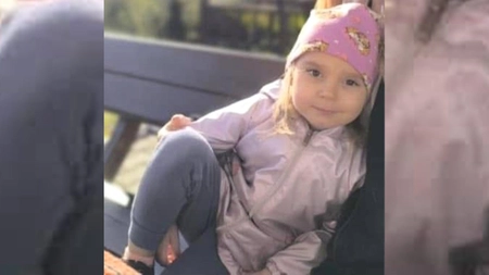 Evelin Romanescu, o fetiţă în vârstă de 4 ani, diagnosticată cu leucemie, are nevoie urgent de trombocite