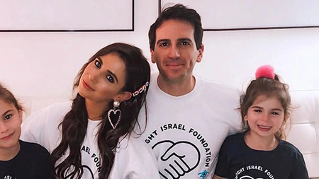 Soțul e chirurg estetician și și-a operat copilul pe ascuns! Soției îi aplică botox în fiecare dimineață!