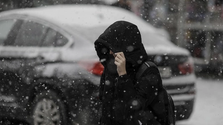 Avertisment meteorologic! Cod Portocaliu de viscol puternic în 17 județe. Harta zonelor vizate