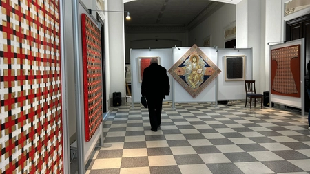 „Cărările Luminii”, expoziția-eveniment semnată de Silviu Oravitzan, la Palatul Culturii din Iași