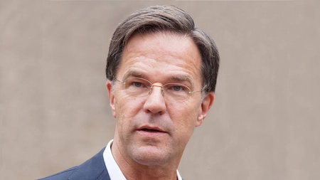 Secretarul general al NATO cere de la statele europene membre să investească în Apărare o parte din banii alocați pentru pensii, sănătate și asistență socială