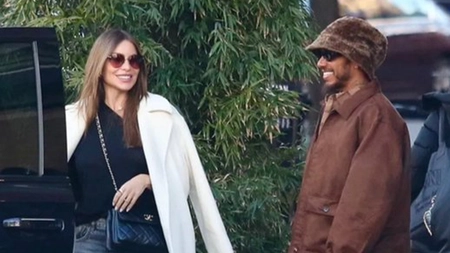 Un nou cuplu în showbiz? Sofia Vergara și Lewis Hamilton au fost surprinși împreună