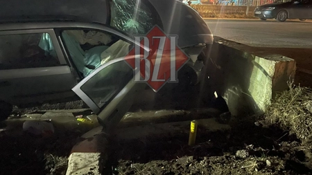 Accident rutier în județul Iași! Un șofer a intrat cu mașina într-un cap de pod - EXCLUSIV, UPDATE
