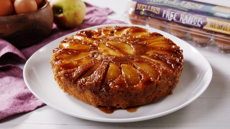 Tort de mere însiropat. Este surprinzător de simplu de făcut și absolut delicios!