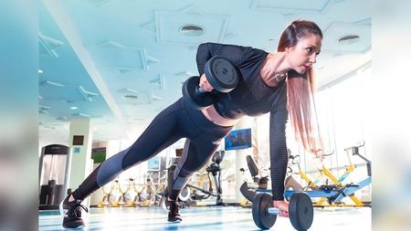 Cum să începi anul 2025 cu dreptul în sala de fitness? Șase aspecte cheie care te vor ajuta să îți atingi obiectivele