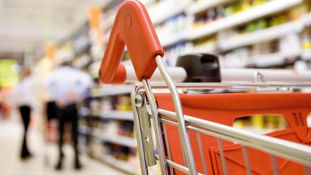 Hipermarketul românesc care a dat lovitura imediat după inaugurare! Număr record de clienți și profit uriaș 
