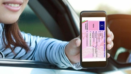 Țara în care șoferii vor avea permis de conducere digital! Ce documente trebuie să aibă conducătorii auto când urcă la volan
