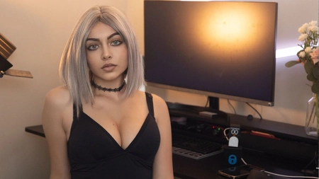 Predă lecții de știință pe PornHub! Asta îi aduce un venit fabulous!