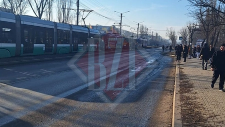 Circulația tramvaielor, blocată în Baza 3. Un vagon s-a defectat - UPDATE