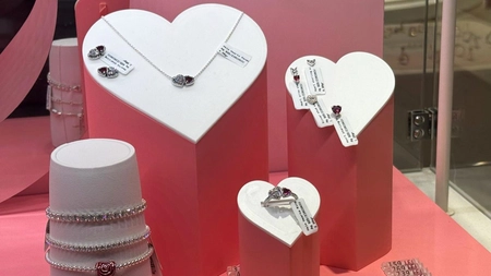 Ieșenii sunt în goană după reducerile și cadourile de Valentine’s Day. În centrele comerciale, cele mai căutate sunt bijuteriile