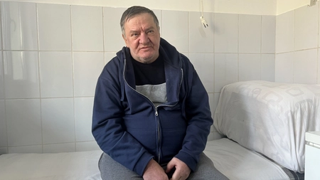 Vasile Mărgineanu ar fi putut să fie unul dintre cei mai buni trompetiști ai fanfarei Armatei Române dar familia i-a spulberat visul: „Îmi este ciudă pe părinți, morți cum sunt acolo”