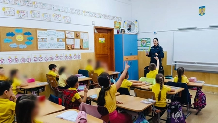 Activități preventive desfășurate de polițiștii Biroului Siguranță Școlară, la Iași
