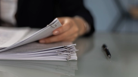 Când primesc pensia după decizie. Care sunt pașii pe care trebuie să îi parcurgi pentru a evita întârzierile