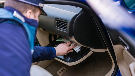 Atenție, șoferi! Poliția îți poate percheziționa mașina fără mandat