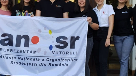 Peste 50.000 de studenți au semnat o petiție împotriva Guvernului! Aceștia cer eliminarea măsurilor restrictive privind transportul feroviar