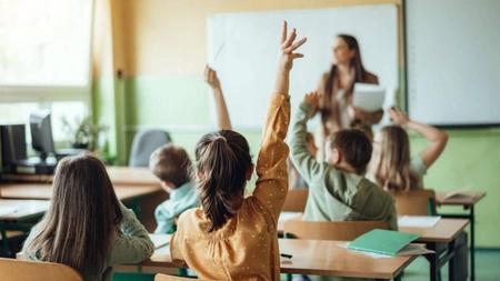 Profesorii pot depune cererile pentru completarea normei didactice și restrângerea de activitate din 25 februarie