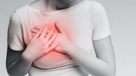 Mastită la sân în timpul alăptării. Ce simptome are și cum o deosebești de cancerul mamar inflamator
