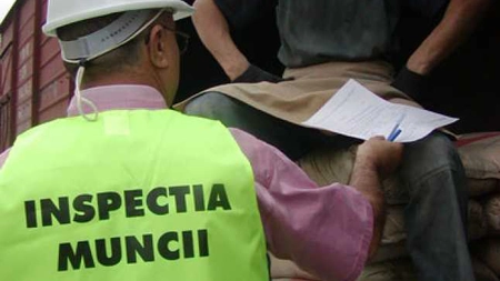 Românii forțați să muncească la negru din cauza taxelor mari pe salarii!