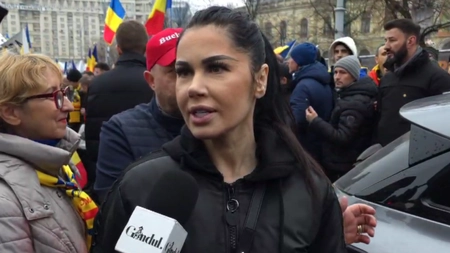 Oana Zăvoranu s-a aflat în mijlocul protestatarilor pro-Georgescu. Atac la Tudor Chirilă, Mihai Gâdea, Digi 24 și Antena 3