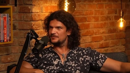 Crima care putea fi prevenită! Tudor Chirilă acuză tăcerea autorităților: „Un copil va rămâne marcat pe viață de imaginea terifiantă a mamei sale care se prăbușește în sânge”