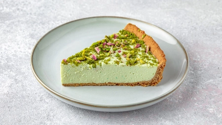 2 rețete de cheesecake cu fistic cu o aromă unică, ce trebuie neapărat încercate!