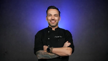 Cine este chef Ștefan Popescu. De la pompier la chef de succes și jurat la „Chefi la cuțite”
