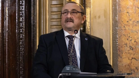 Senatorul Dan Cașcaval: „V-ați imagina viața fără telefon?” (P)