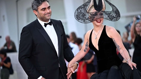 Lady Gaga, cerută în căsătorie cu… un fir de iarbă! Povestea inelului de 2 milioane dolari