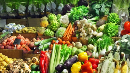 Legumele și zarzavaturile de primăvară, la prețuri de delicatese! Cât au ajuns să coste trufandalele de sezon 