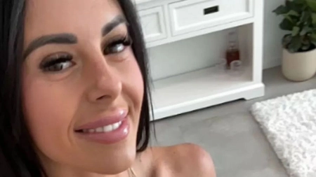 Face OnlyFans, iar profesorul ei îi cumpără pozele sexy! „Mă urmărea de un an!”
