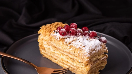 Iată 2 moduri în care poți prepara prăjitura Napoleon – Este absolut delicioasă!