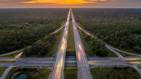 Revoluție în transportul rutier! Țara care va avea prima autostradă electrificată din lume