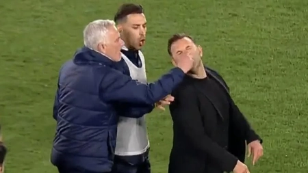 Scandal monstru în Turcia! Mourinho l-a luat de nas pe antrenorul lui Galatasaray și l-a trântit la pământ
