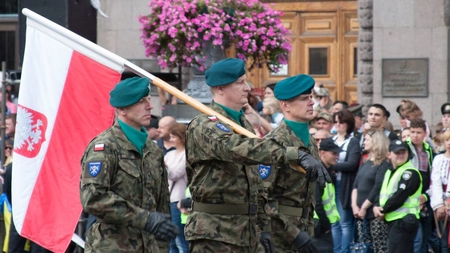Se pregătește Polonia de război? Bărbații mobilizați pentru cursuri de pregătire militară