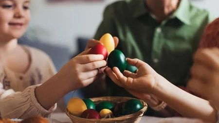 Paște sau Paști, cum se spune corect? Află care este varianta acceptată de lingviști!