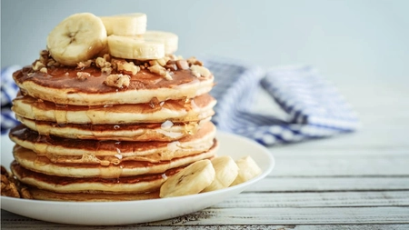Iată cum să faci o rețetă simplă de clătite americane! Desertul delicios din filmele americane!