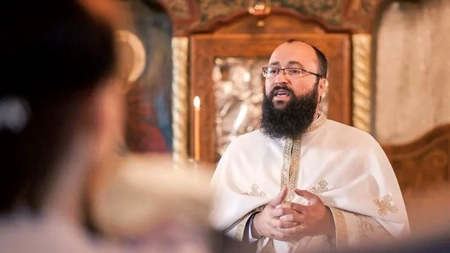 Cum arată fostul preot Visarion Alexa la aproape 3 ani de când a dispărut din spaţiul public. Fostul paroh a fost condamnat la 2 ani şi 6 luni de închisoare cu suspendare 